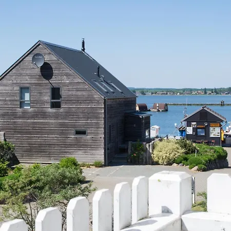 Semesterbostad Ilsebill Mit Sauna, Kamin & Hafenblick